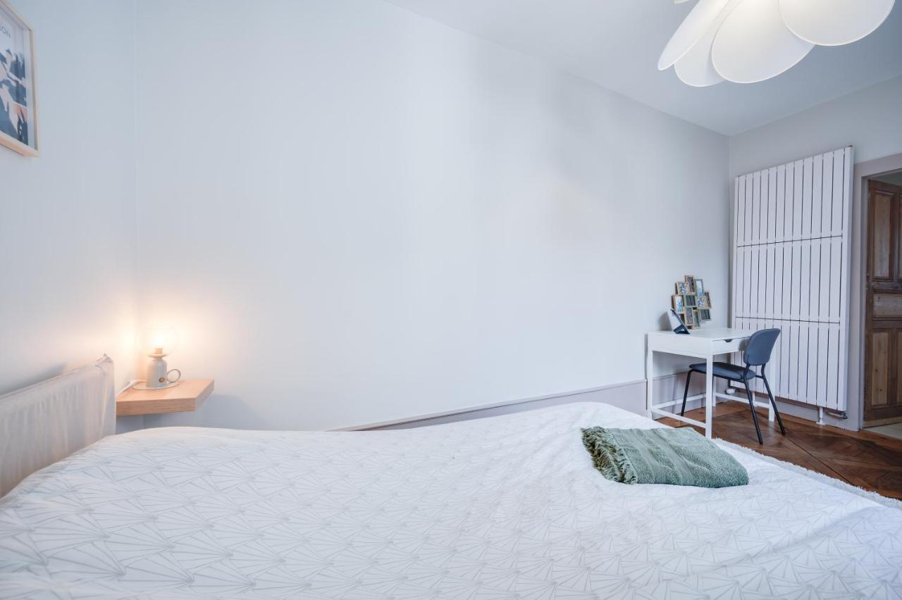 Grand Appartement 8 Personnes Terrasse Privative Hyper Centre Calme Lons-le-Saunier Exterior foto