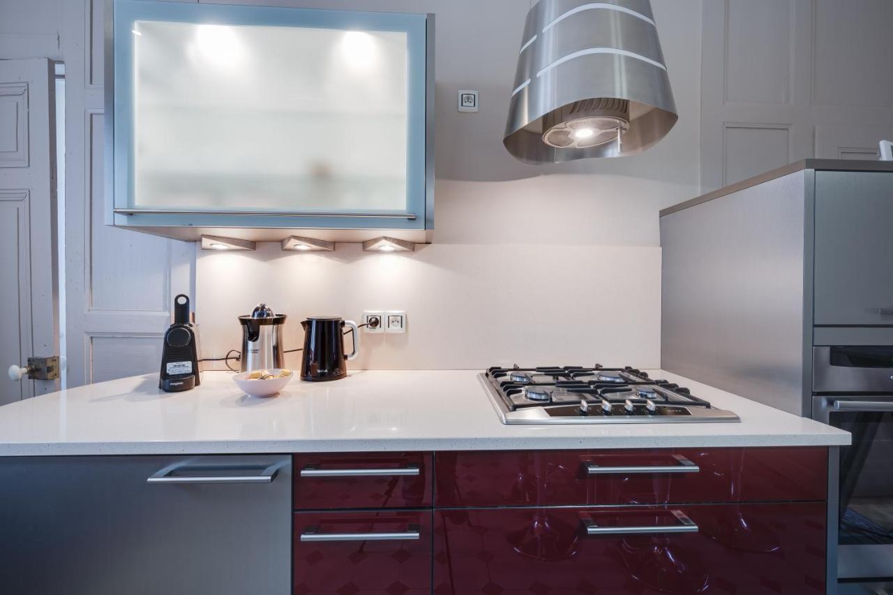 Grand Appartement 8 Personnes Terrasse Privative Hyper Centre Calme Lons-le-Saunier Exterior foto